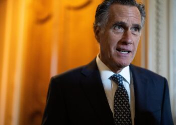 Mitt Romney and fellow Republicans introduce bill that would stop Biden from canceling student loan debt
