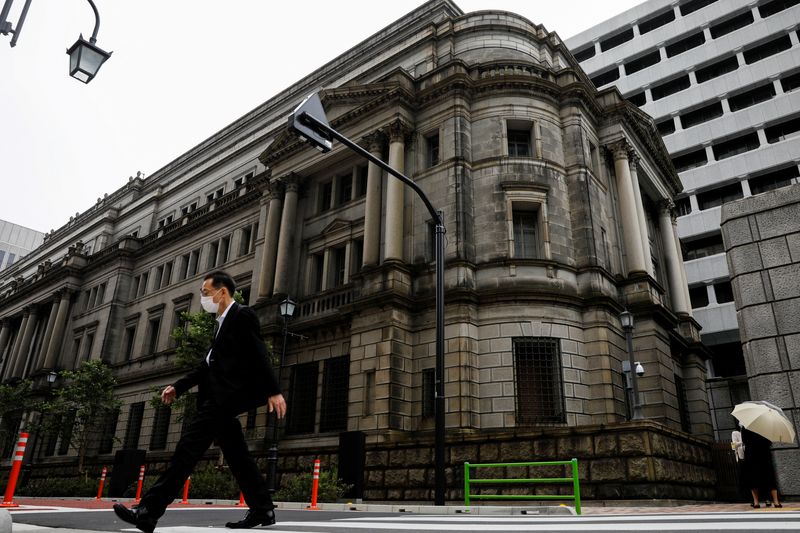 BOJ to consider issuing bleaker view on output after China lockdowns