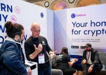 Major Crypto Lender Celsius Suspends Withdrawals, Bitcoin Drops Below $25,000