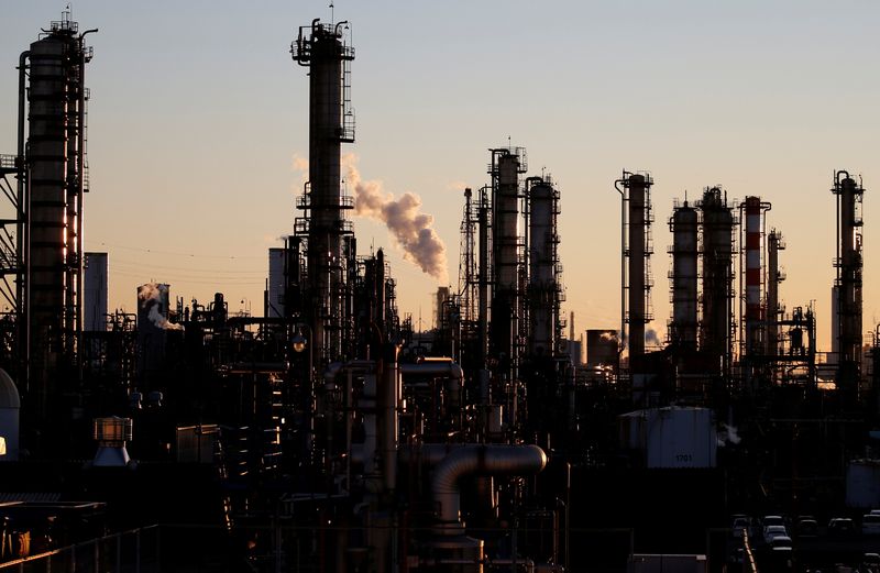 Japan manufacturers’ mood improves on resilient demand
