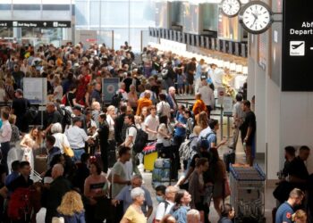 High fares, rising economic worries could weigh on airline recovery