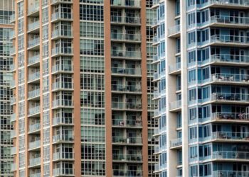 Toronto home prices rise marginally for first time since February peak