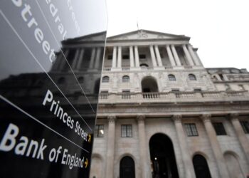 Bank of England and new UK government risk policy clash
