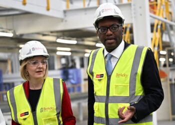 UK market meltdown? Nothing to see here, Treasury minister says