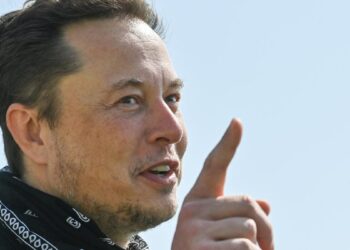 Tesla Stock Drops After Missing Revenue Expectations