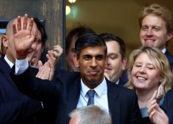 Rishi Sunak faces huge task as he becomes UK prime minister
