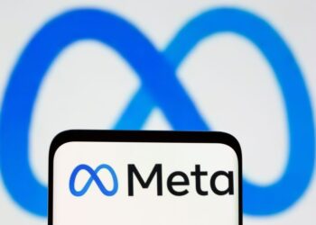 Facebook’s Meta faces bleak holiday quarter, shares dive