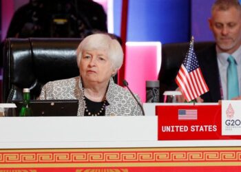 Yellen holds wide-ranging talks with China central bank governor at G20 summit