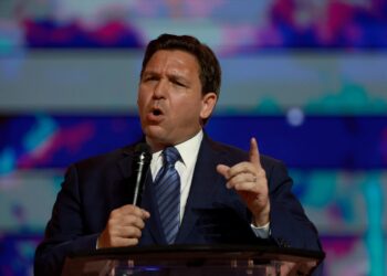 DeSantis Attacks Apple For Allegedly Threatening To Remove Musk-Run Twitter From App Store—Joining Other Republicans
