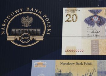 Polish central bank governor says CPI to start to fall in March, April