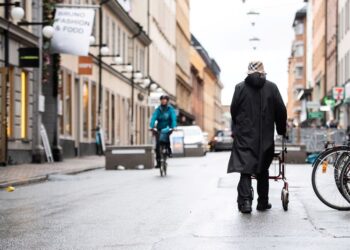 Sweden faces recession lasting into 2024, finance minister says