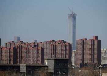China home prices fall at faster pace in December