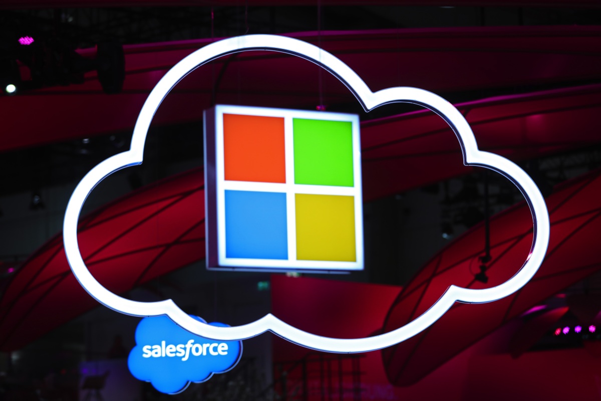 Microsoft 365 Basic launches with 100 GB of storage, Outlook and more for $1.99 per month