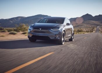 Tesla engineer testifies that 2016 video promoting self-driving was faked