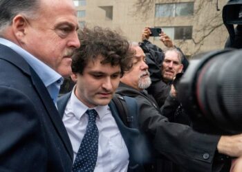 U.S. seeks tighter bail for FTX founder Bankman-Fried to prevent tampering