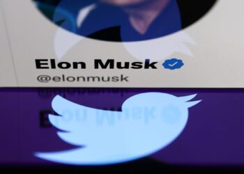 SEC says Elon Musk still needs lawyer to approve his tweets
