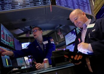 U.S. economic resilience could add luster to semiconductor shares