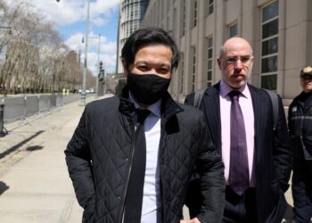 Ex-Goldman Sachs banker seeks mercy in 1MDB case