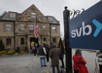 Global bank stock rout deepens as SVB collapse fans crisis fears