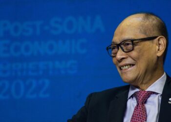 Philippines may narrow or pause rate hikes amid global headwinds