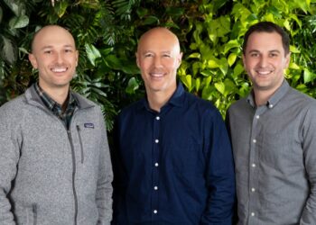 Lyft CEO and president stepping down to be replaced by former Amazon exec