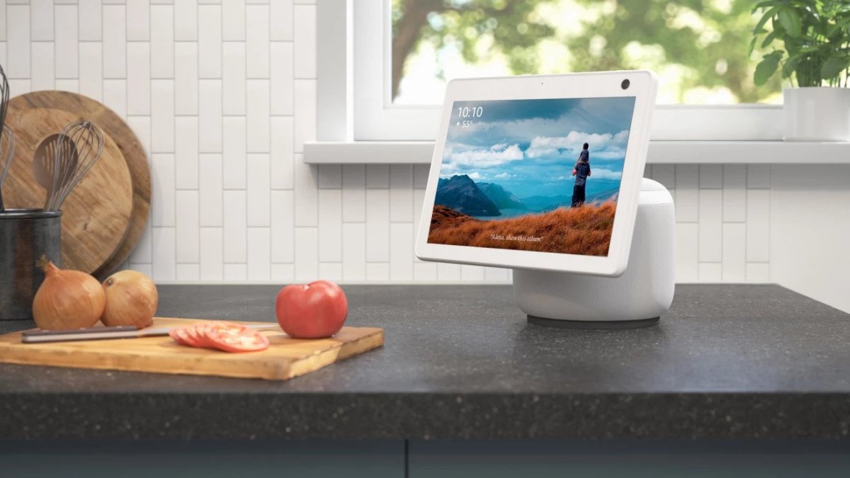 Amazon now lets T-mobile customers make and receive calls via an Alexa-enabled device