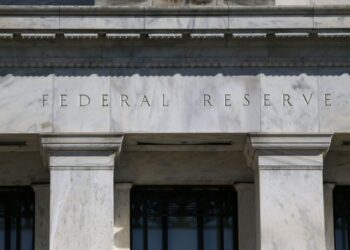 Bank borrowing from Fed’s discount window eases from record, but jitters persist