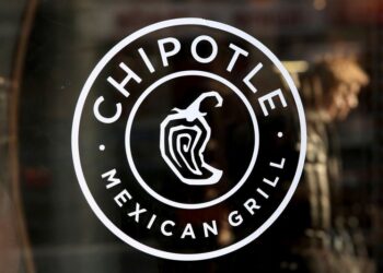 Chipotle sues Sweetgreen for trademark infringement over ‘chipotle chicken’ bowl