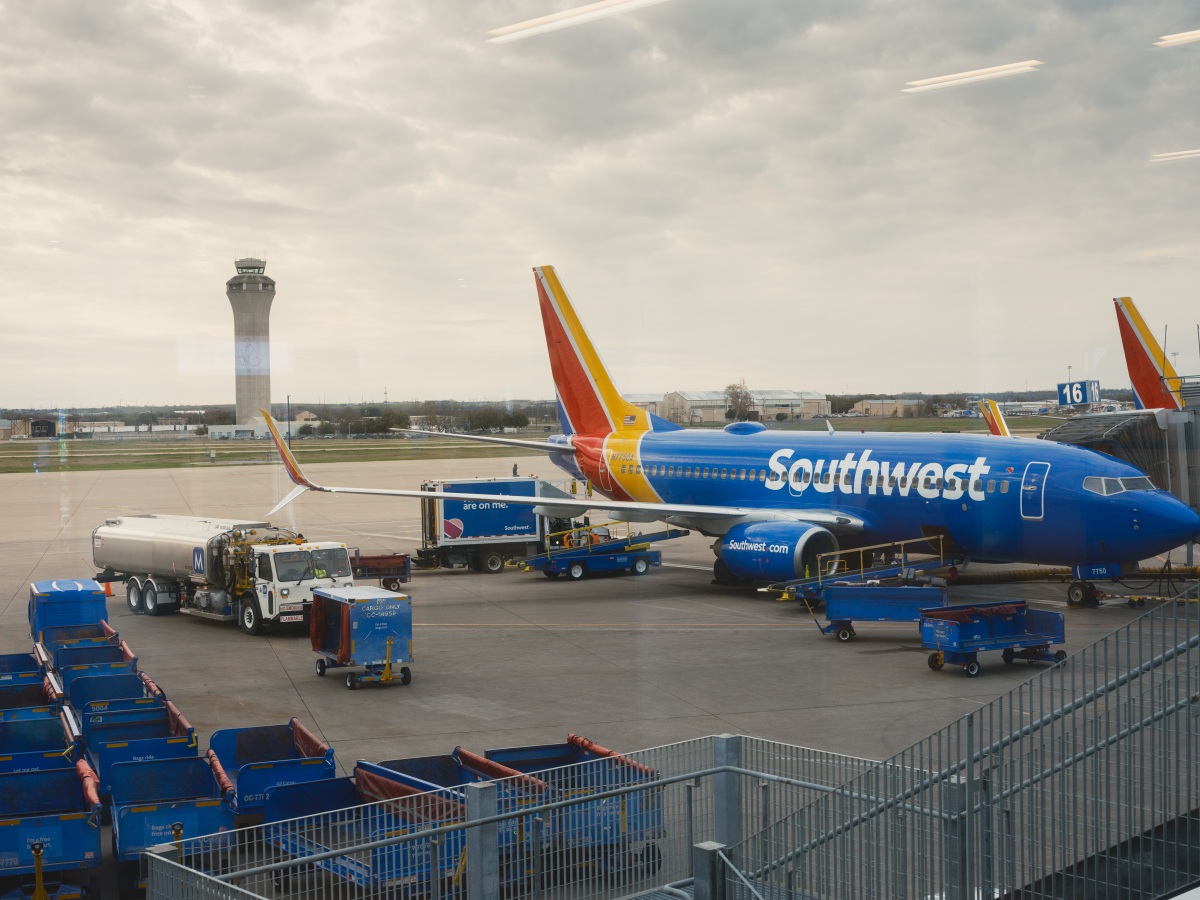 Southwest Airlines resumes operations after briefly halting takeoffs due to a ‘technical issue’