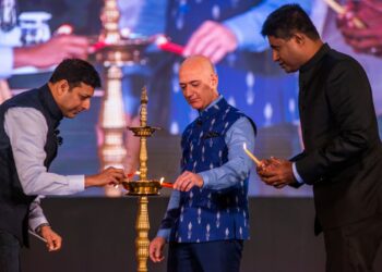 Amazon omits India business in earnings, a first in years