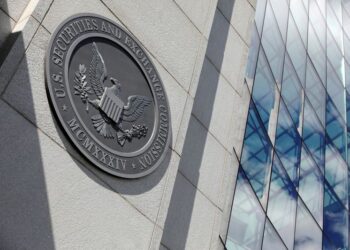 SEC, Covington dig in their heels as judge weighs US demand for client names