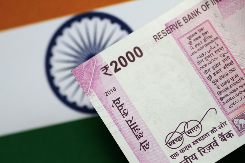 Explainer-What India’s decision to scrap its 2000-rupee note means for its economy
