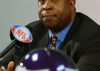 Ex-Minnesota Vikings Part Owner Gets 75-Month Prison Sentence For Crypto Fraud