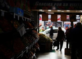 Argentina inflation seen speeding up in May, bucking regional trend