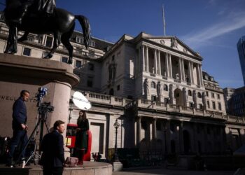 Bank of England set to raise rates to 4.75% as inflation slow to fall