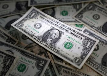 Dollar weakens as Powell’s testimony offers little surprise; sterling steady