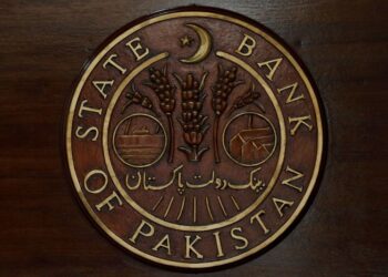Pakistan cenbank raises key policy rate to 22%