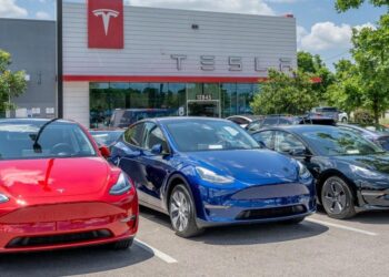 Tesla Sets Quarterly Delivery Record, Aided By Price Cuts