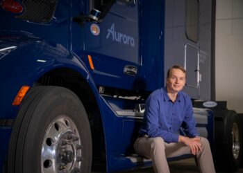 Autonomous vehicle company Aurora sells $820M worth of stock