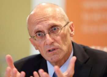 ECB to ask banks to provide weekly liquidity data to monitor their health