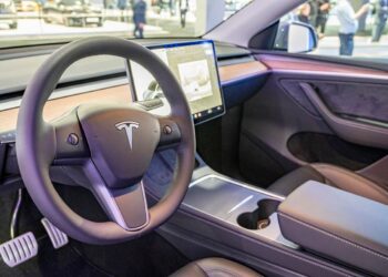 Tesla Exaggerated Its Cars’ Driving Range—And Canceled Service Appointments If Drivers Complained, Report Says