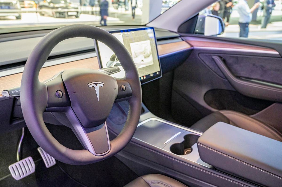 Tesla Exaggerated Its Cars’ Driving Range—And Canceled Service Appointments If Drivers Complained, Report Says