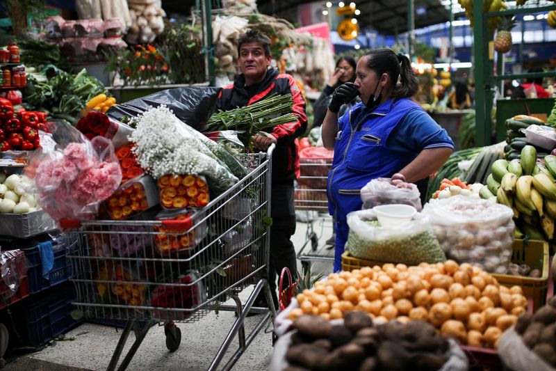 Colombia’s central bank cuts 2023 forecasts for inflation, growth