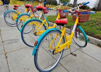 Hate your commute? Googlers can sleep on campus at a discount