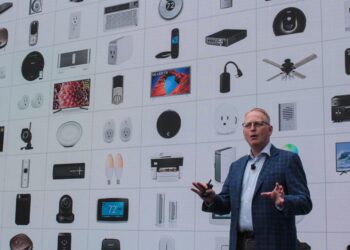 Amazon’s devices chief is stepping down this year