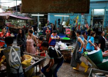 Thai economy expanding as policy rate nears stability level