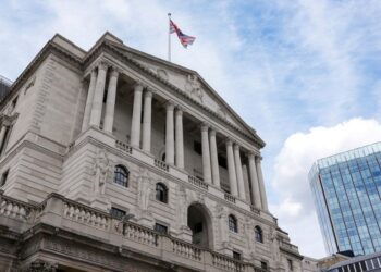 Bank of England readies what may be its final rate hike