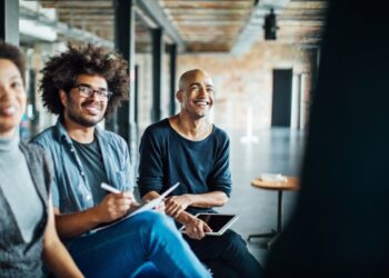 Sidebar thinks the key to career dev is small peer groups