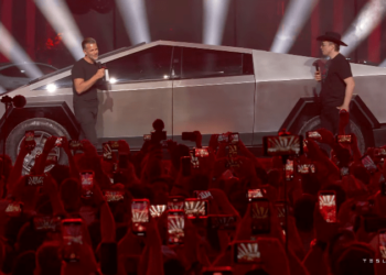 Tesla hits reverse on threat to sue Cybertruck resellers