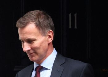 UK’s Hunt says won’t implement tax cuts that fuel inflation